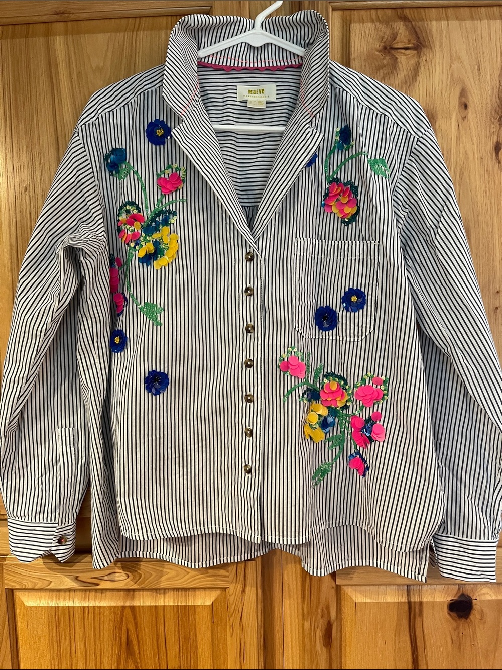 MAEVE by Anthropoloie Embroidered Buttondown, size 4